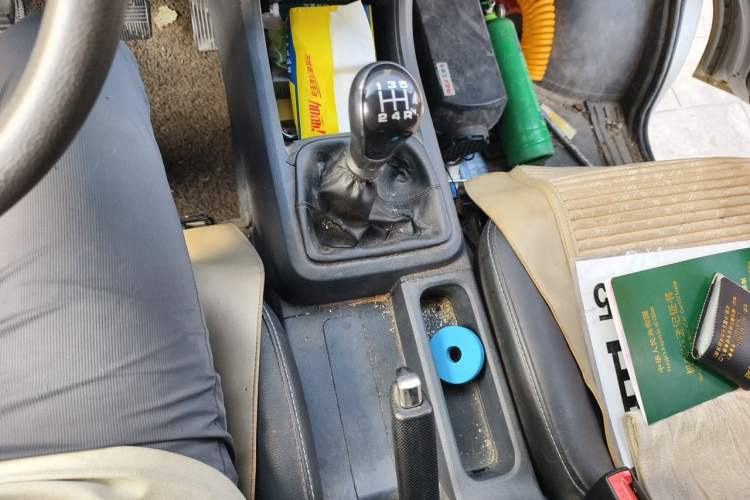 Used Foton Xiangling V  Gear Lever