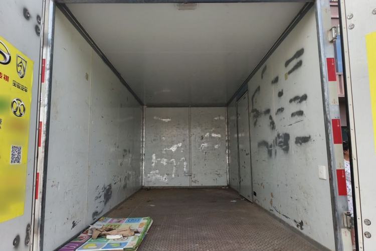 Used Foton Xiangling V  Trunk