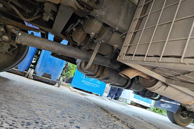 Used Foton Xiangling V  Chassis Rear Right