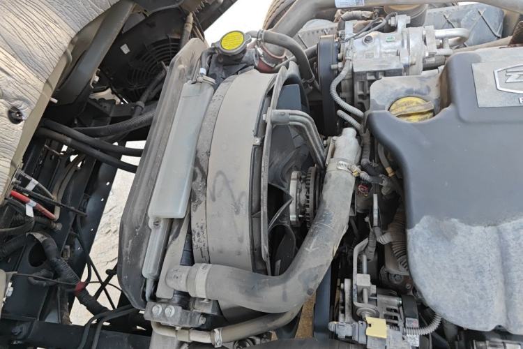 Used Foton Xiangling V  Engine Bay
