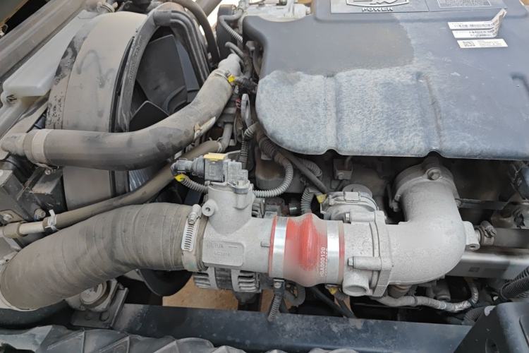 Used Foton Xiangling V  Engine Bay Right