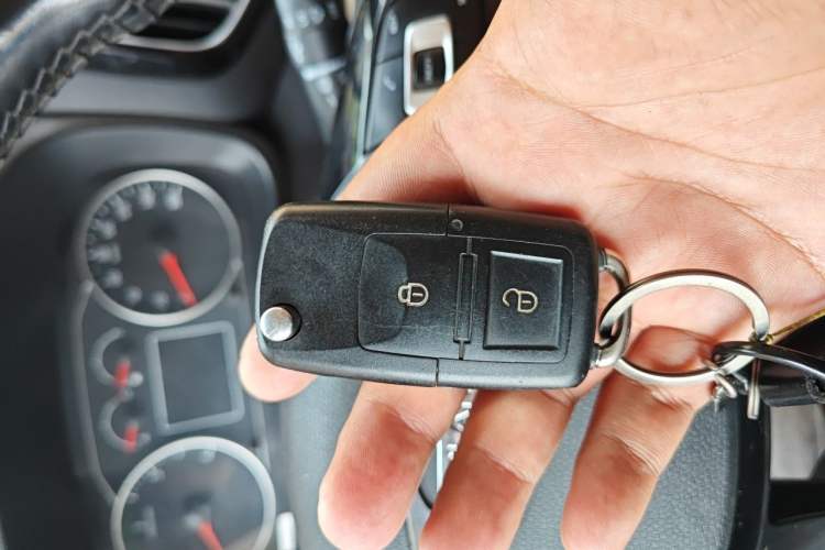Used Foton Xiangling V  Vehicle Key