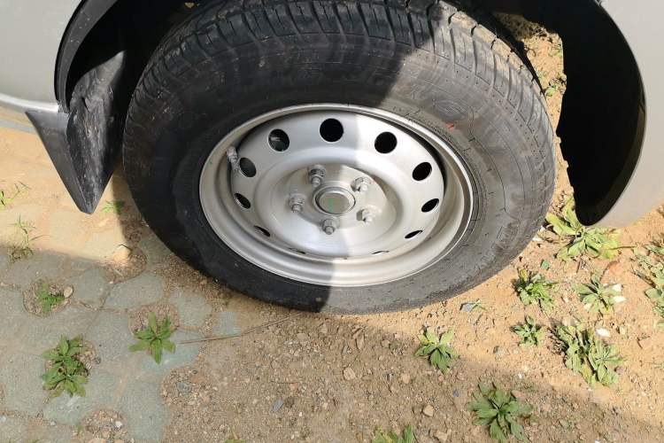 Used Foton Xiaoka Star 3  Right Front Wheel Hub
