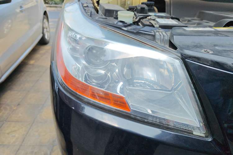Used GAC Gonow Aoosed G5 2012 2.0L Manual Two-Wheel-Drive Elite Edition Right Front Headlight