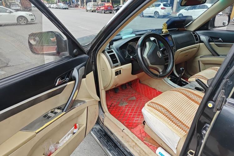 Used GAC Gonow Aoosed GX5 2012 2.0L Manual Gasoline Two-Wheel Drive Fashion Edition Driver Seat