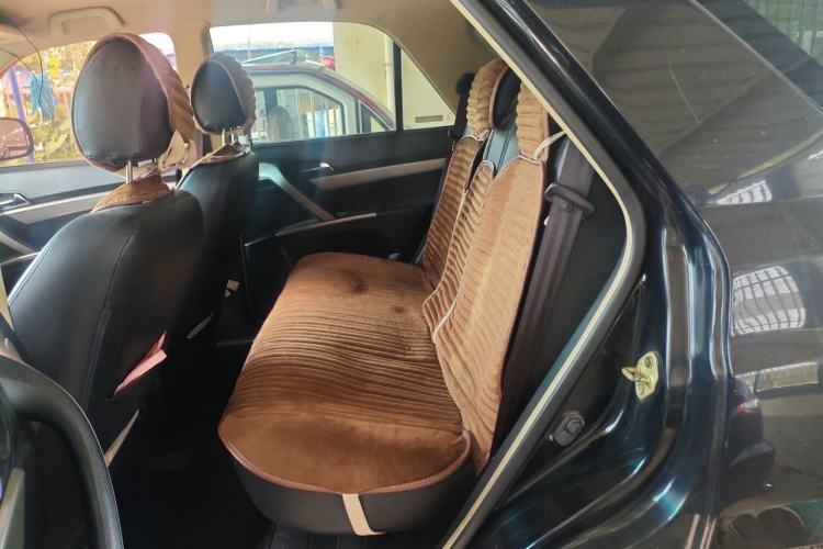 Used GAC Gonow Aoosed GX5 2012 2.4L Automatic Gasoline 4x4 Fashion Edition Left Rear Seat