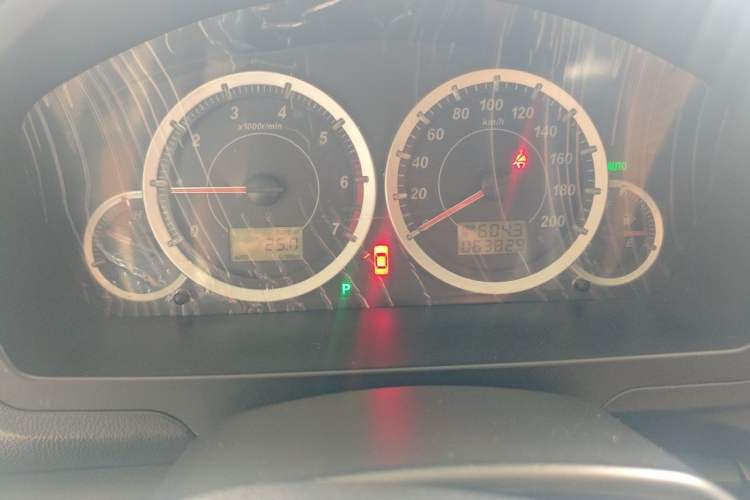 Used GAC Gonow Aoosed GX5 2012 2.4L Automatic Gasoline 4x4 Fashion Edition Odometer Close Up