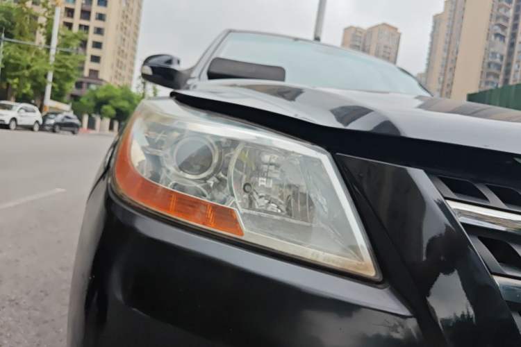 Used GAC Gonow Aoosed GX5 2012 2.0L Manual Gasoline Two-Wheel Drive Fashion Edition Right Front Headlight