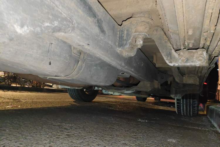 Used GAC Gonow Aoosed GX5 2012 2.4L Manual Gasoline 4x4 with Sunroof Chassis Rear Right