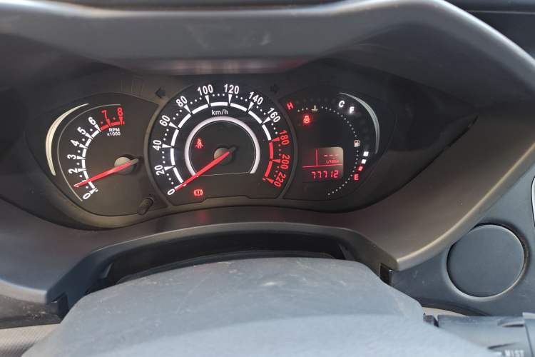 Used GAC Gonow E Mei 2014 1.6L Manual Luxury Model Odometer Close Up