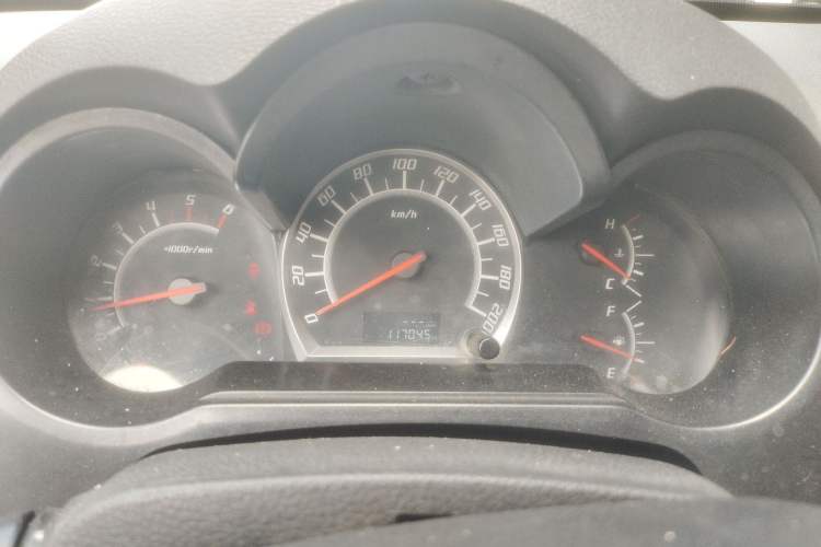 Used GAC Gonow GP150 2015 2.5T Two-Wheel Drive Deluxe Version GA4D25TCI Instrument Cluster