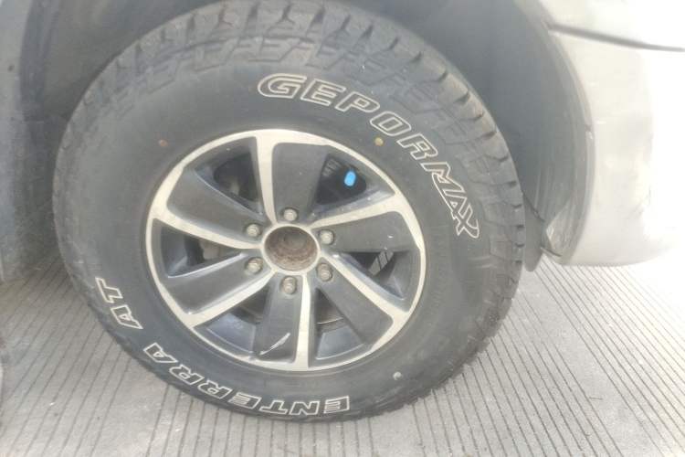 Used GAC Gonow GP150 2015 2.5T Two-Wheel Drive Deluxe Version GA4D25TCI Right Front Wheel Hub