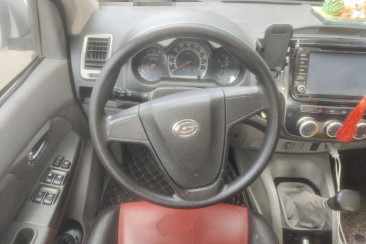 Used GAC Gonow GP150 2015 2.5T Two-Wheel Drive Deluxe Version GA4D25TCI Steering Wheel
