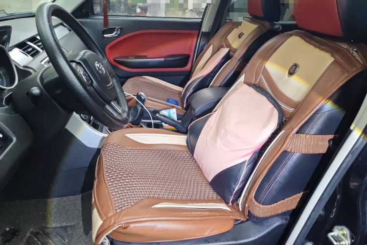 Used GAC Gonow GX6 2015 2.4L Two-Wheel Drive Elite Edition Left Front Seat