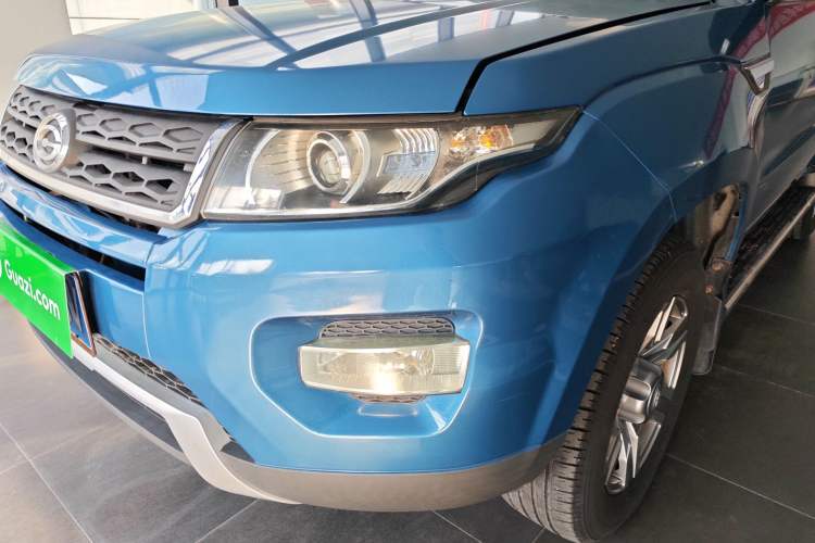 Used GAC Gonow GX6 2015 2.4L Two-Wheel-Drive Flagship Edition Left Front Headlight