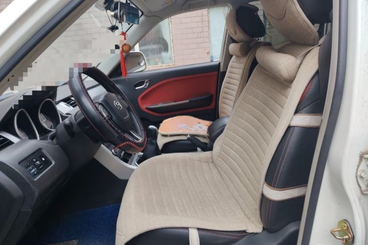 Used GAC Gonow GX6 2015 2.4L Two-Wheel Drive Elite Edition Left Front Seat