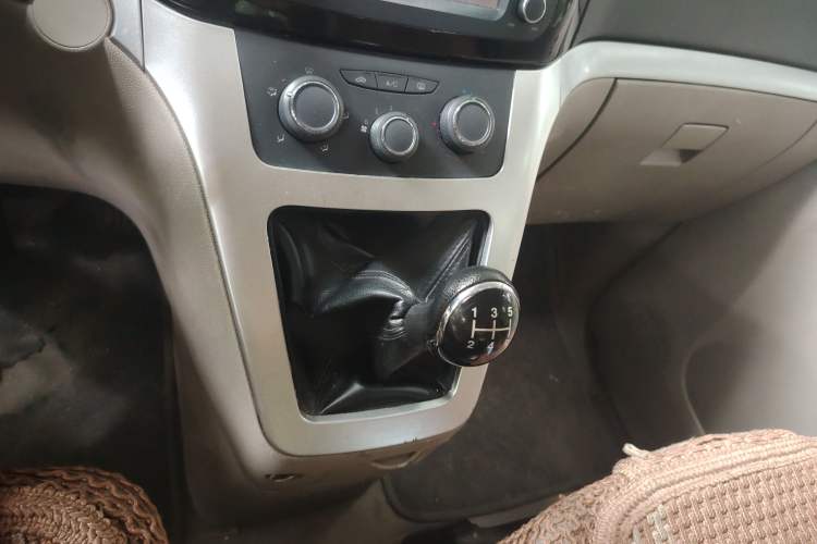 Used GAC Gonow Starry 2013 1.5L Seven-Seater Luxury Model Gear Lever