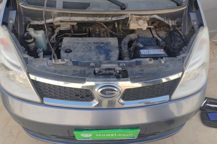 Used GAC Gonow Starry 2013 1.5L Seven-Seater Supreme Model Engine Bay