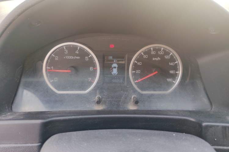 Used GAC Gonow Starry 2013 1.5L Seven-Seater Supreme Model Instrument Cluster