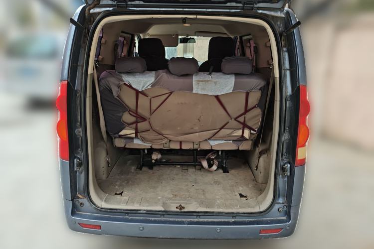 Used GAC Gonow Starry 2013 1.5L Seven-Seater Luxury Model Trunk