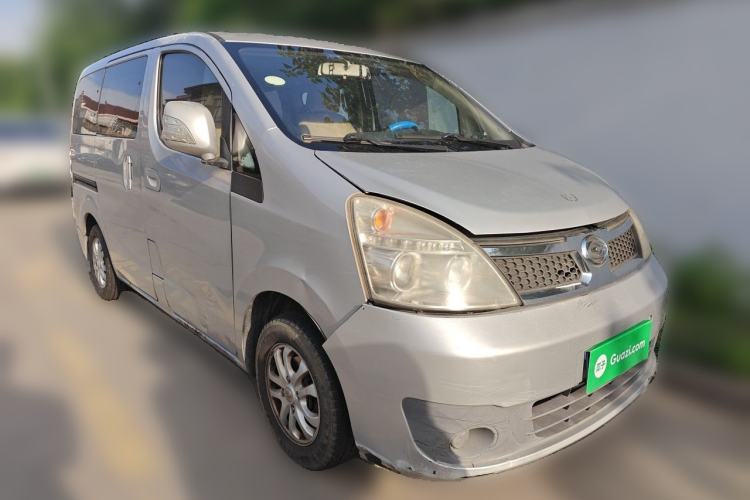 Used GAC Gonow Starry 2013 1.5L Seven-Seater Elite Model Front Right 45 Deg