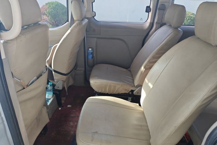 Used GAC Gonow Starry 2013 1.5L Seven-Seater Elite Model Left Rear Seat