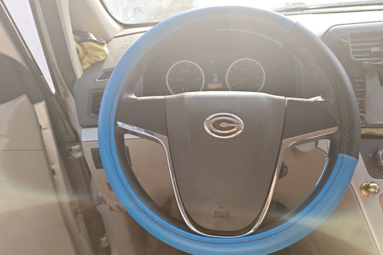 Used GAC Gonow Starry 2013 1.5L Seven-Seater Elite Model Steering Wheel