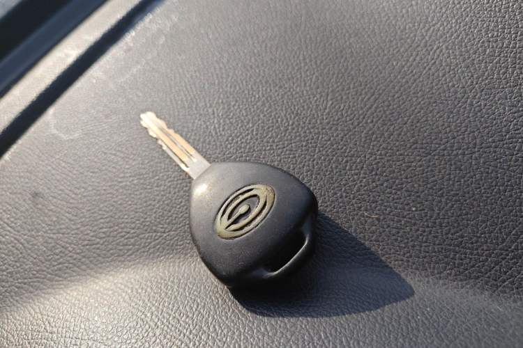 Used GAC Gonow Starry 2013 1.5L Seven-Seater Elite Model Vehicle Key