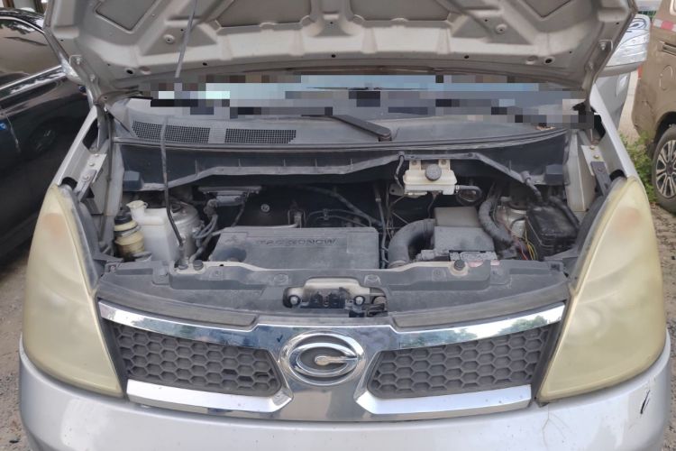 Used GAC Gonow Starry 2013 1.5L Seven-Seater Luxury Model Engine Bay