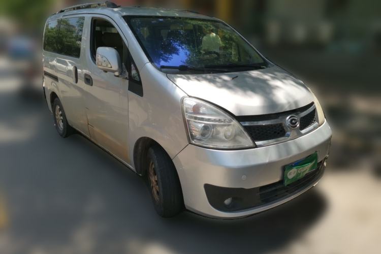 Used GAC Gonow Starry 2013 1.5L Seven-Seater Luxury Model Front Right 45 Deg