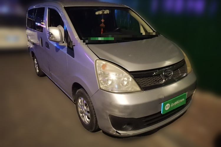 Used GAC Gonow Starry 2013 1.5L Seven-Seater Luxury Model Front Right 45 Deg