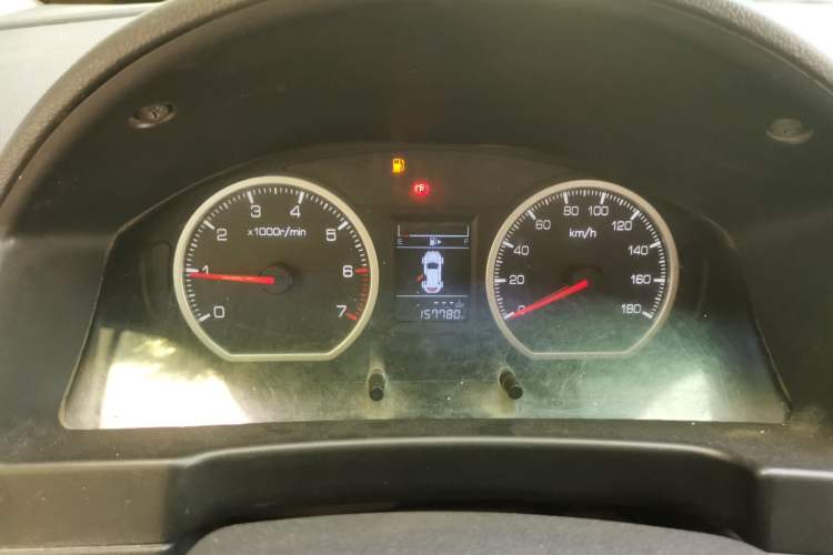Used GAC Gonow Starry 2013 1.5L Seven-Seater Luxury Model Instrument Cluster