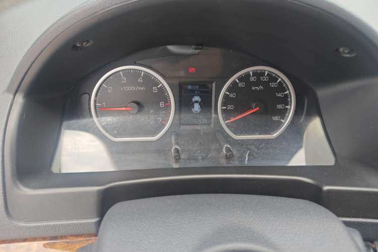 Used GAC Gonow Starry 2013 1.5L Seven-Seater Supreme Model Instrument Cluster