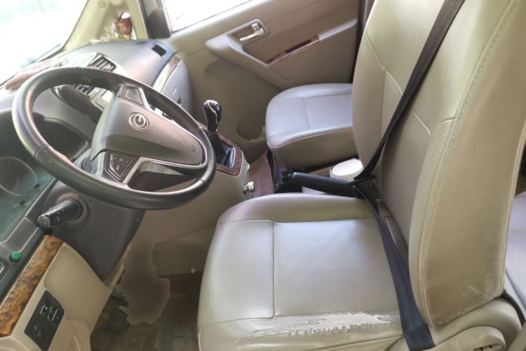 Used GAC Gonow Starry 2013 1.5L Seven-Seater Luxury Model Left Front Seat