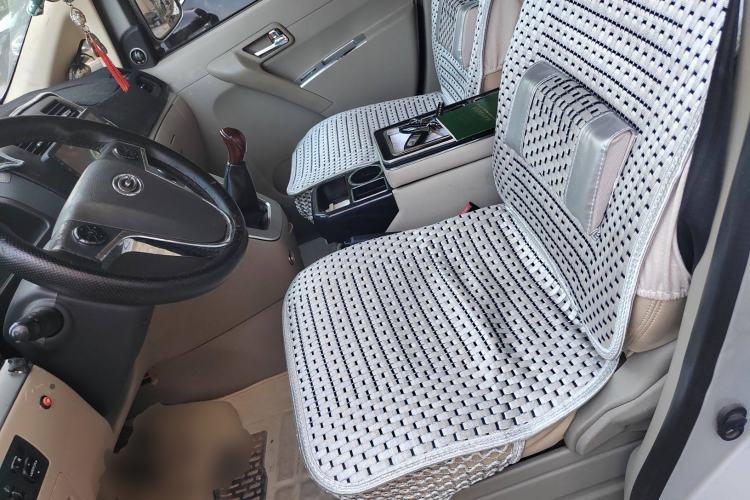 Used GAC Gonow Starry 2013 1.5L Seven-Seater Luxury Model Left Front Seat