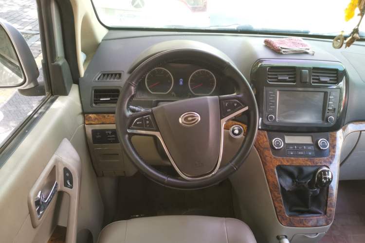Used GAC Gonow Starry 2013 1.5L Seven-Seater Luxury Model Steering Wheel
