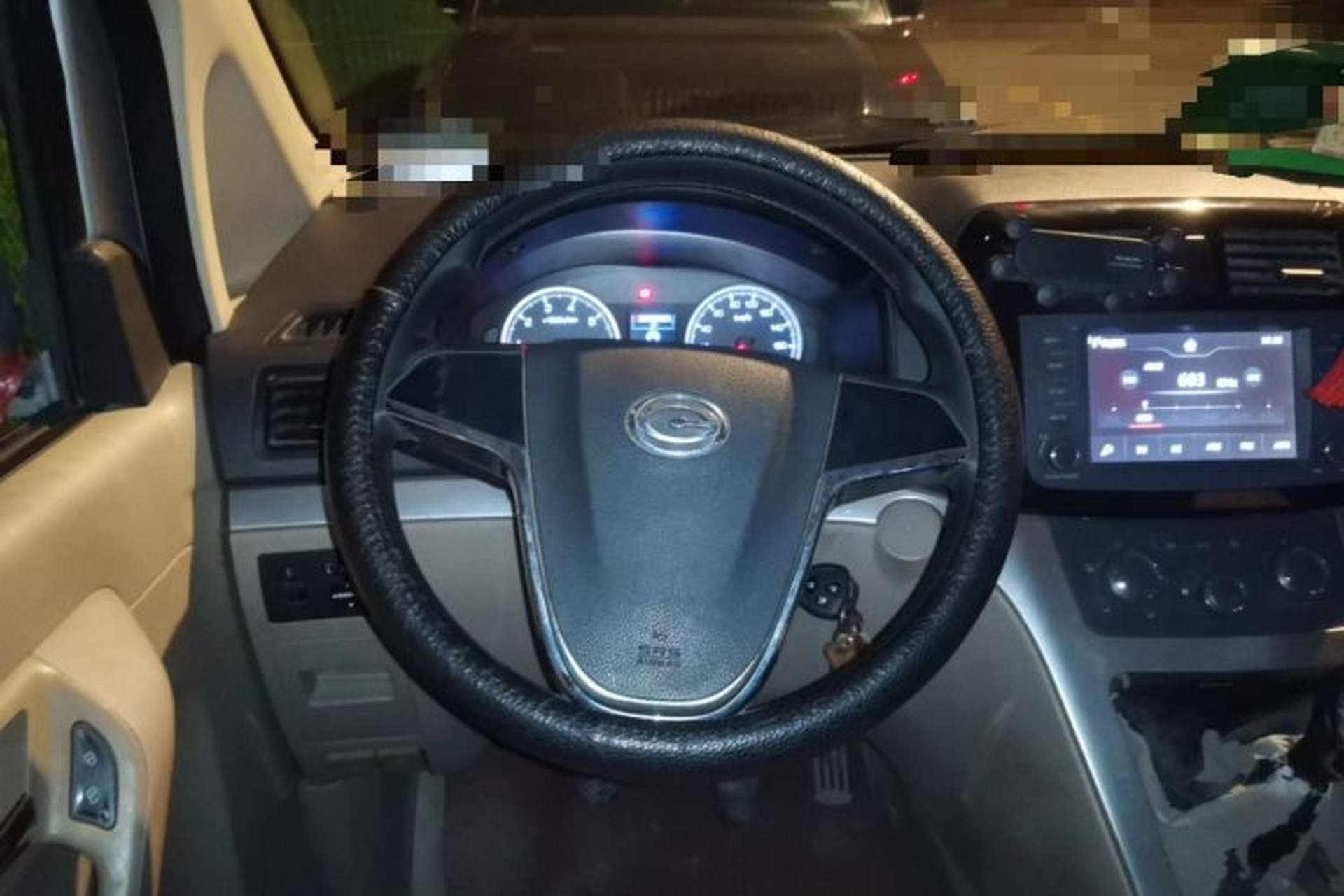 Used GAC Gonow Starry 2013 1.5L Seven-Seater Luxury Model Steering Wheel