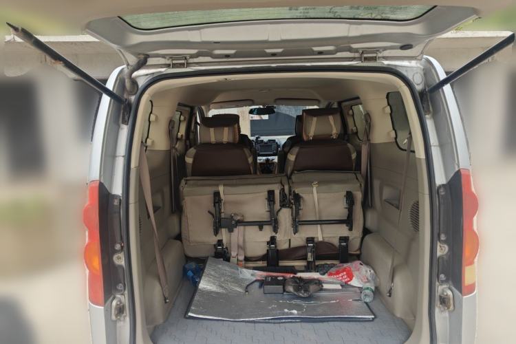 Used GAC Gonow Starry 2013 1.5L Seven-Seater Supreme Model Trunk