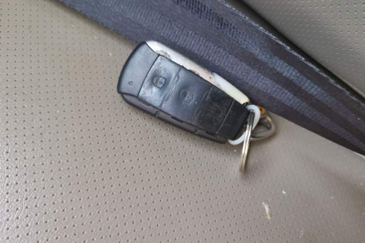 Used GAC Gonow Starry 2013 1.5L Seven-Seater Luxury Model Vehicle Key