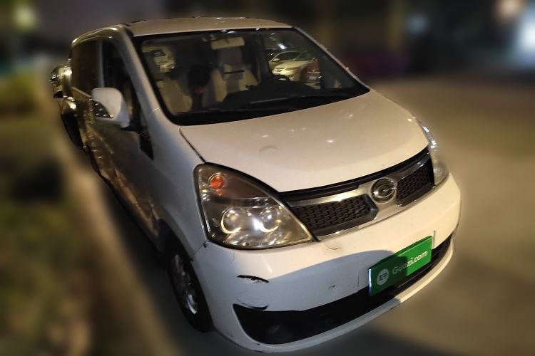 Used GAC Gonow Starry 2013 1.5L Seven-Seater Luxury Model Front Right 45 Deg