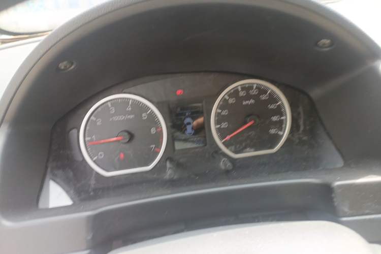 Used GAC Gonow Starry 2013 1.5L Seven-Seater Luxury Model Instrument Cluster