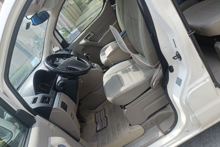 Used GAC Gonow Starry 2013 1.5L Seven-Seater Luxury Model Left Front Seat