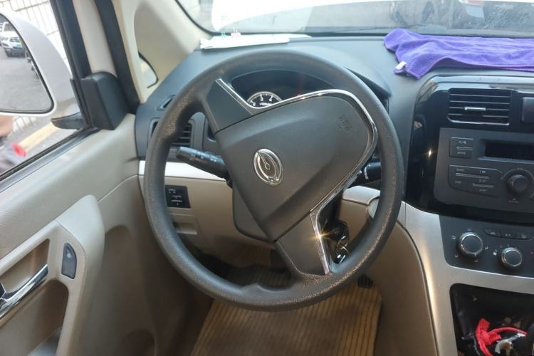 Used GAC Gonow Starry 2013 1.5L Seven-Seater Supreme Model Steering Wheel