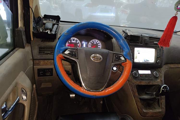 Used GAC Gonow Starry 2013 1.5L Seven-Seater Supreme Model Steering Wheel