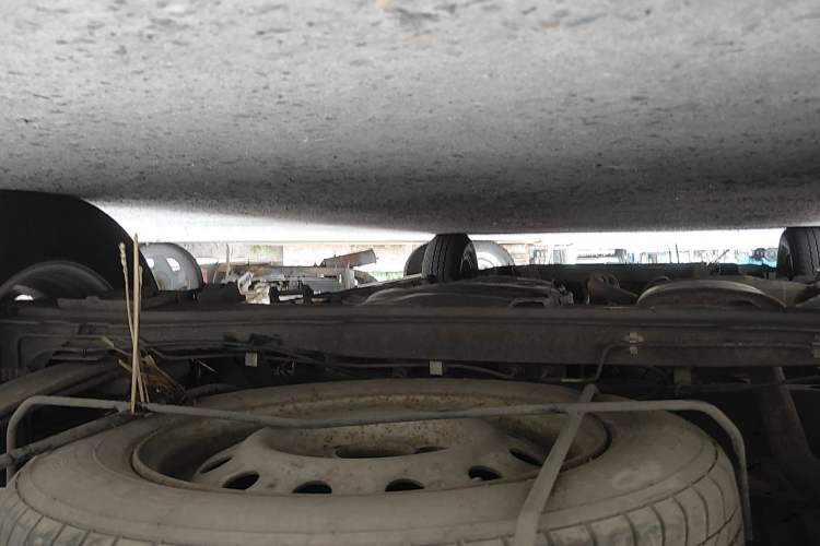 Used GAC Gonow Starry 2014 1.5L Luxury Model Chassis Rear