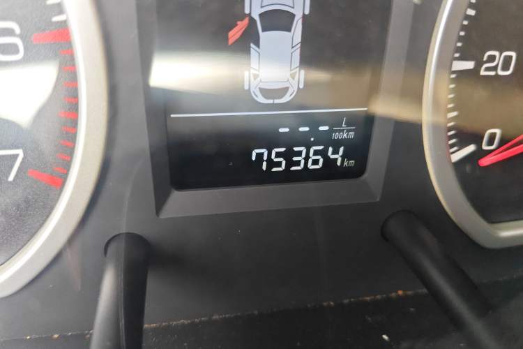 Used GAC Gonow Starry 2014 1.5L Comfort Model Odometer Close Up