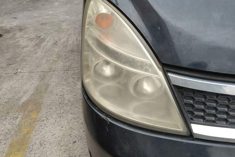 Used GAC Gonow Starry 2014 1.5L Luxury Model Right Front Headlight
