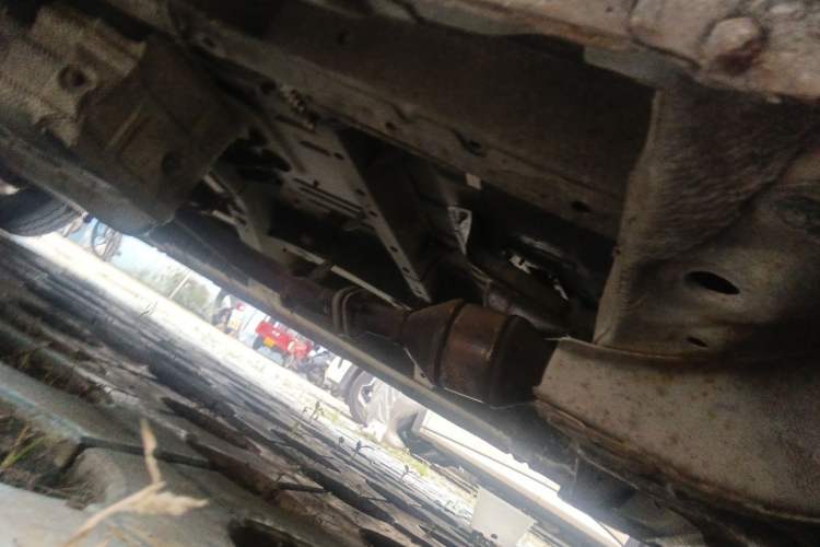 Used GAC Gonow Starry 2014 1.5L Luxury Model Chassis Front Right