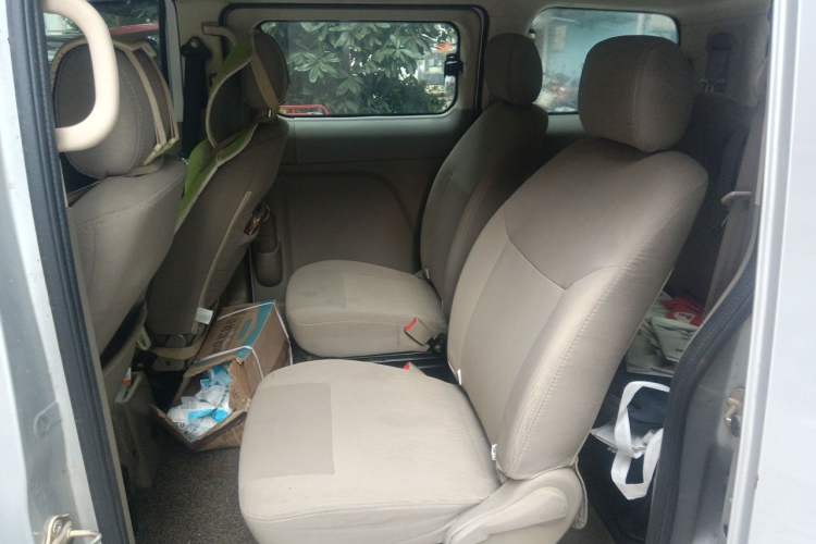 Used GAC Gonow Starry 2014 1.5L Luxury Model Left Rear Seat