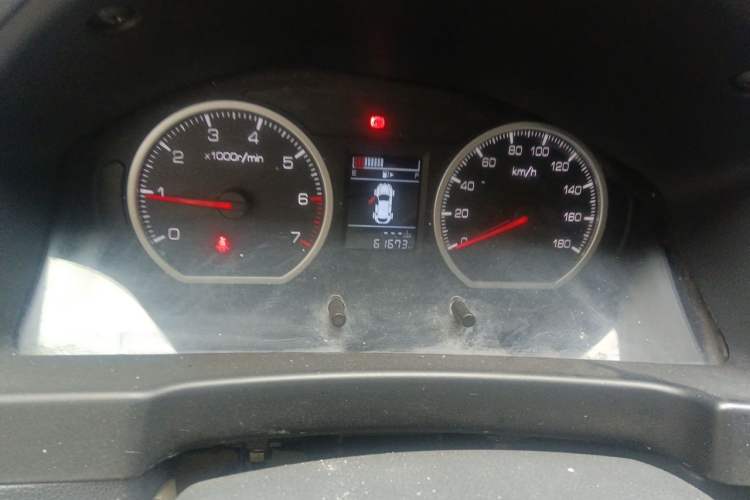 Used GAC Gonow Starry 2014 1.5L Luxury Model Odometer Close Up